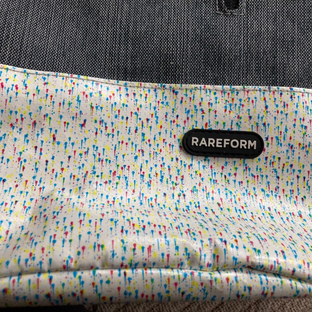 RAREFORM Cora Tote - Picture 6 of 7